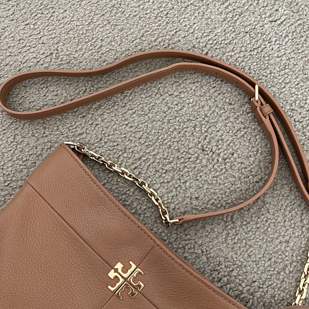 Tory Burch Ivy Swingpack Leather Hobo - Picture 11 of 15